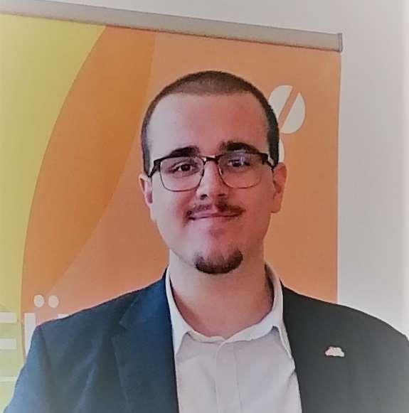 TOBIAS PERNIK